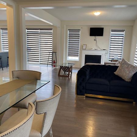 537 Veterans Dr Brampton On L7A 0C4 빌라 외부 사진