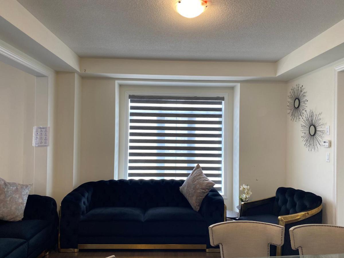 537 Veterans Dr Brampton On L7A 0C4 빌라 외부 사진